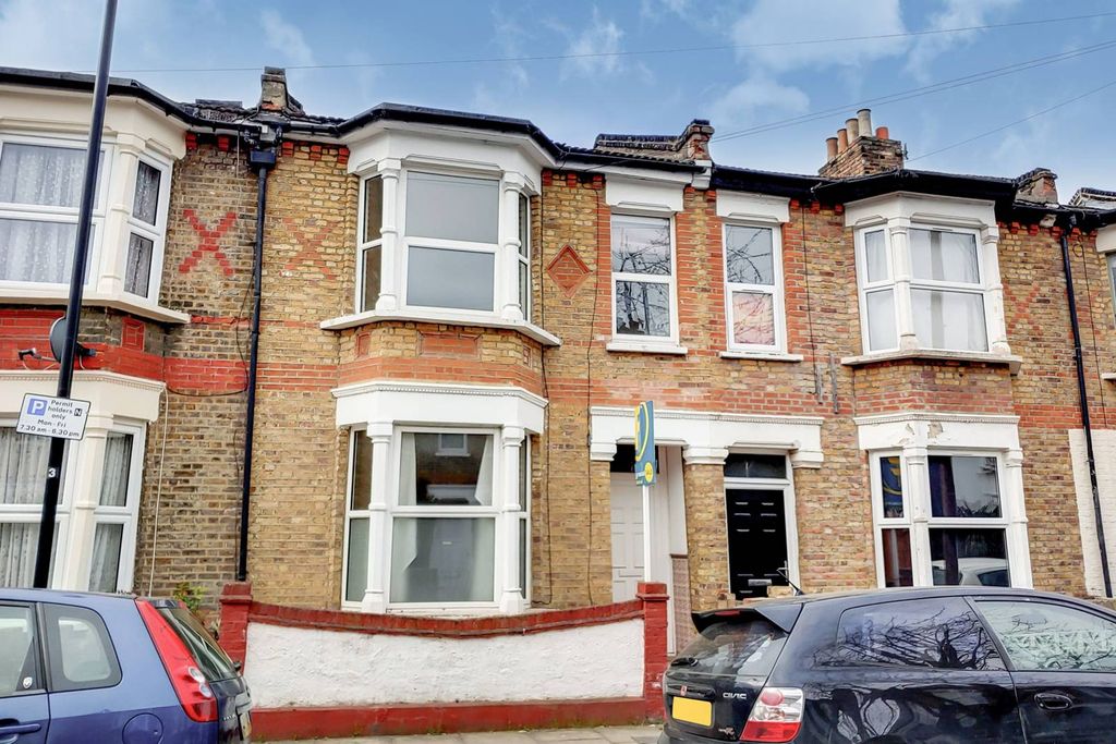 Property photo 2 of 19