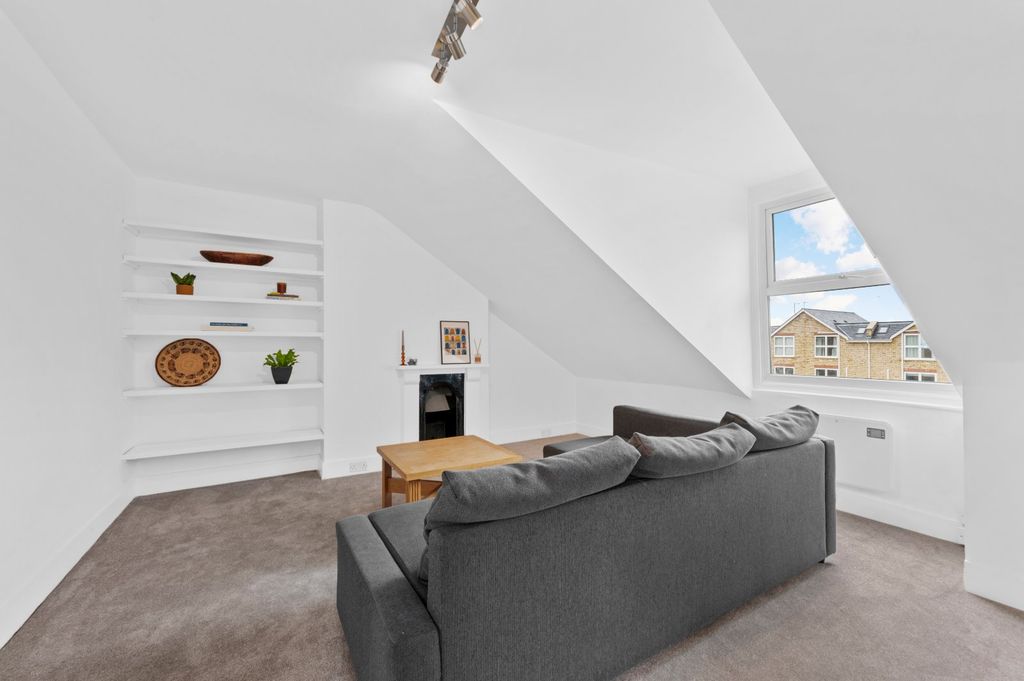 Property photo 3 of 13 Picture No. 07