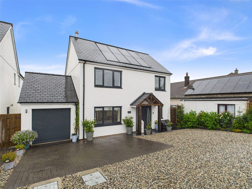 Property photo 1 of 20 Front