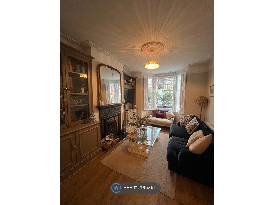 Property photo 2 of 33