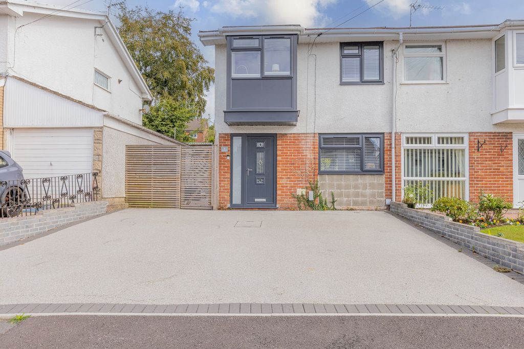 Property photo 1 of 25