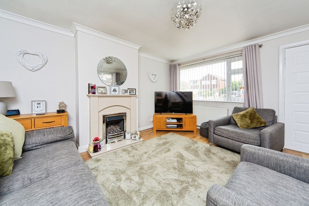 Property photo 3 of 19 Pbox-Img.Jpg