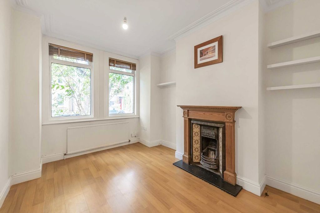 Property photo 2 of 5