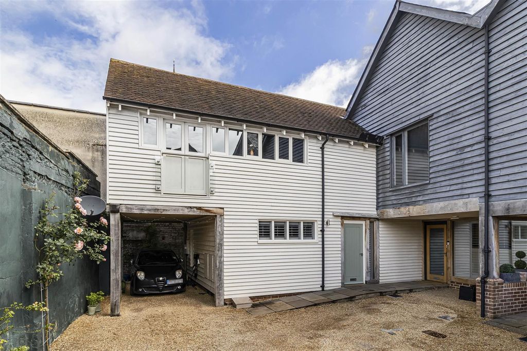 Property photo 1 of 17 12_84869.Jpg