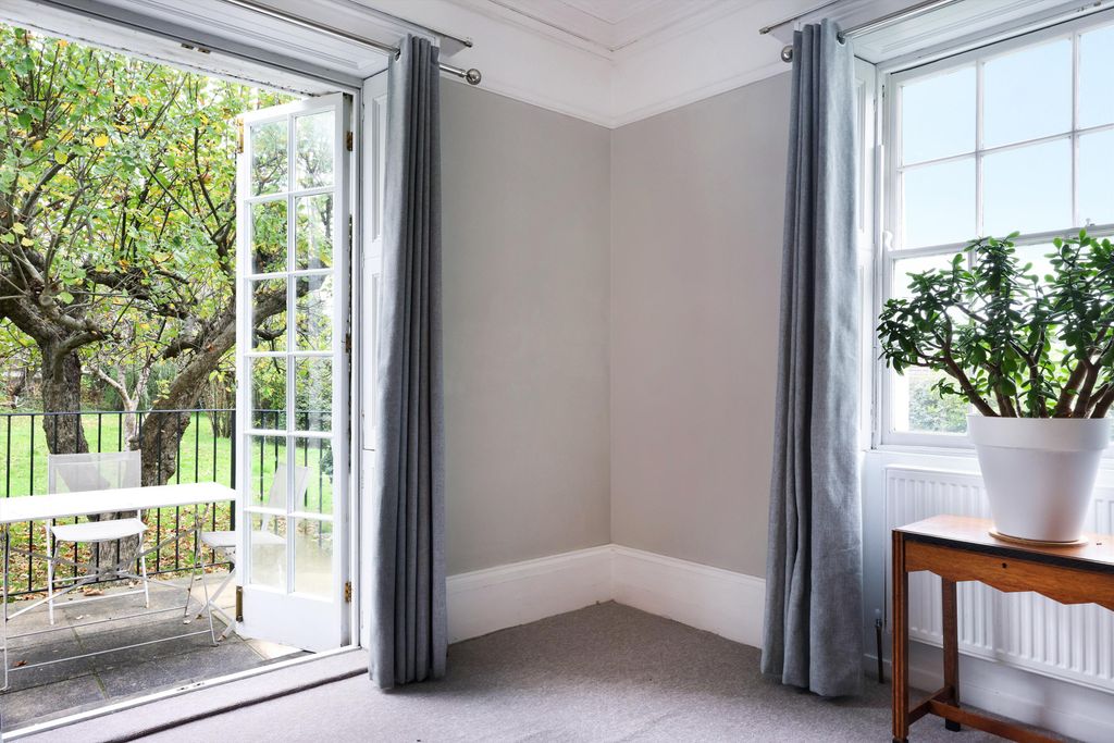 Property photo 2 of 26 Image