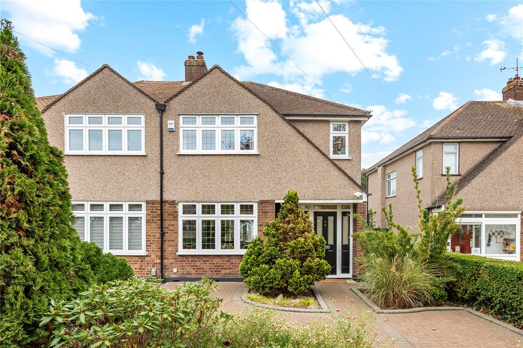 Property photo 1 of 18 Front