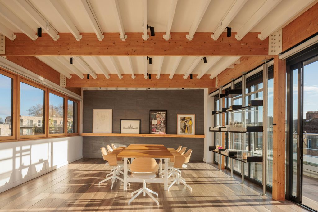 Property photo 1 of 9 DL-Rhe-Officeinteriors-8960-Online.Jpg