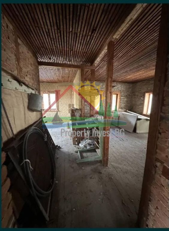 Property photo 3 of 5