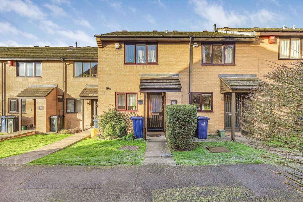 Property photo 1 of 7