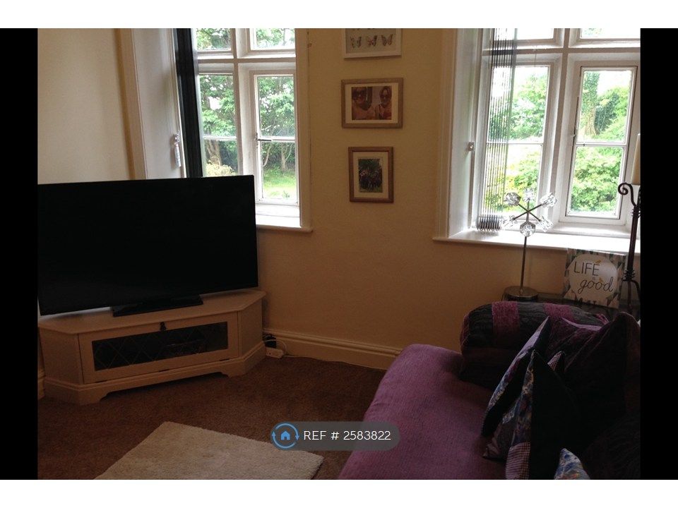 Property photo 3 of 11