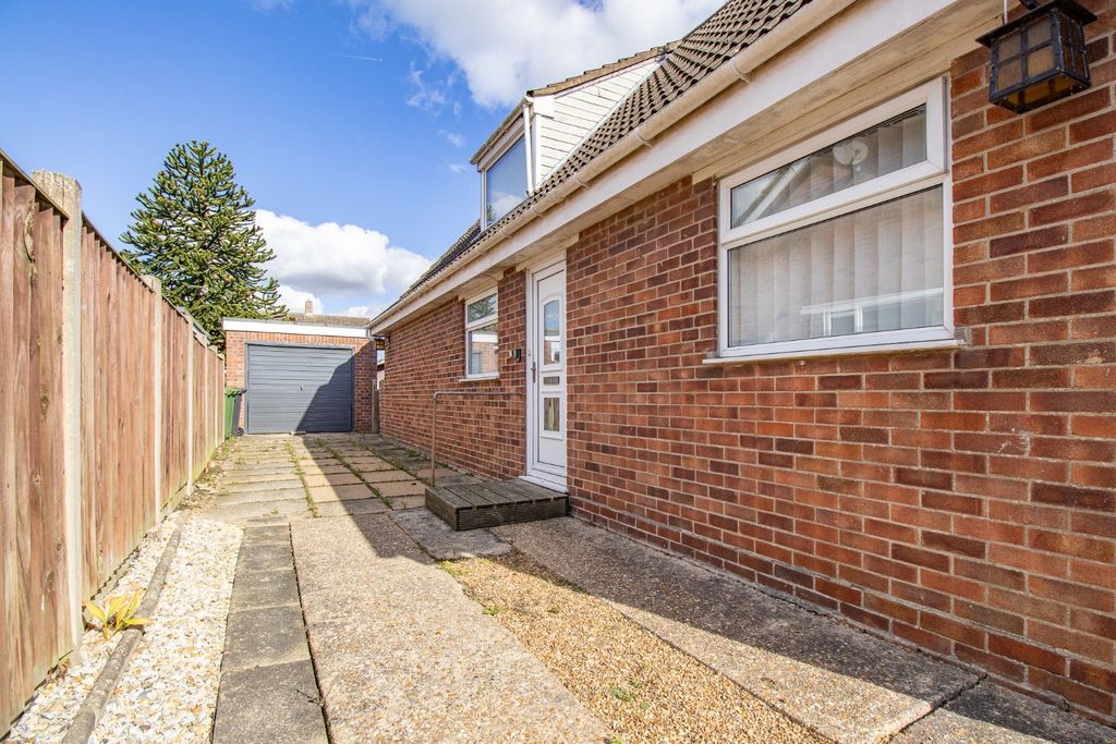 Property photo 2 of 19 1956246