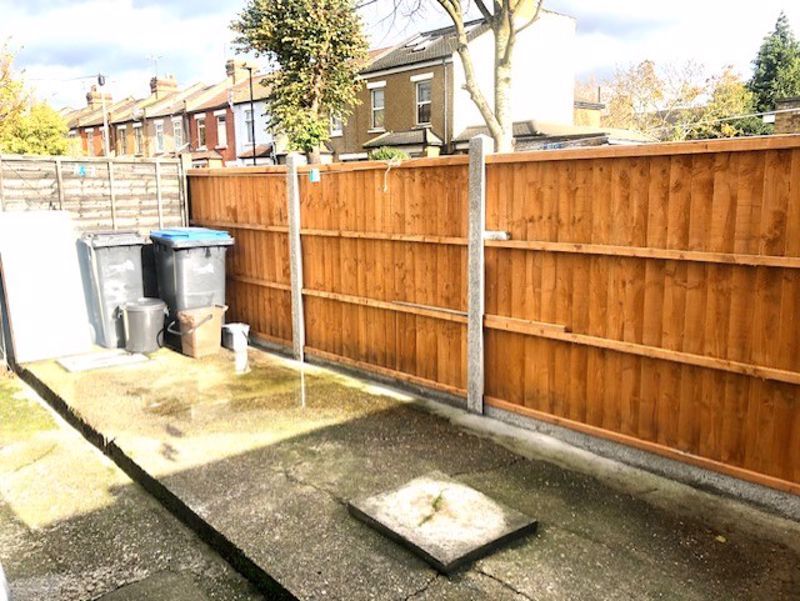 Property photo 3 of 6 Photo 7