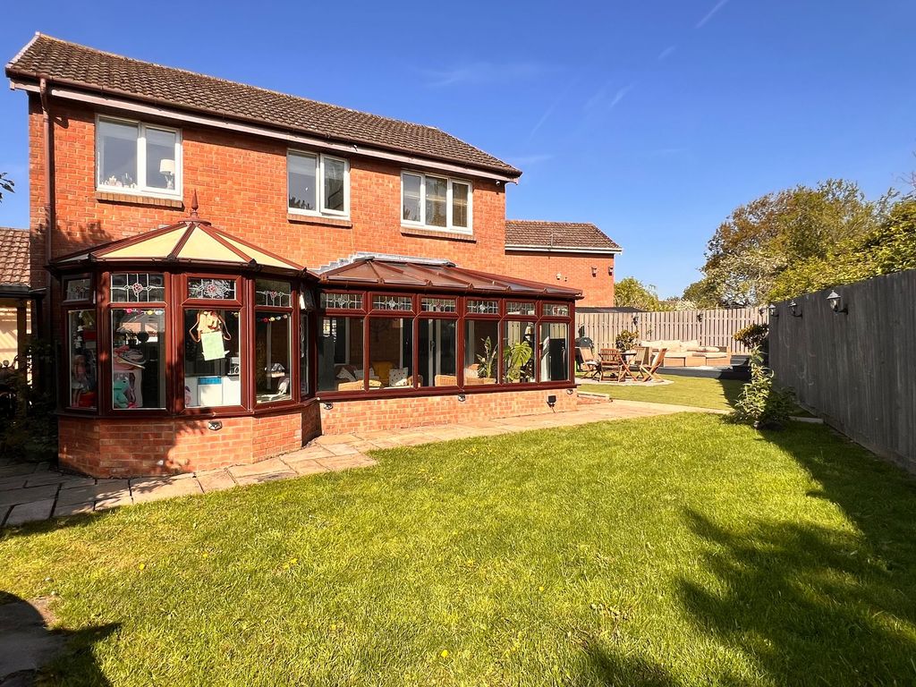 Property photo 3 of 31