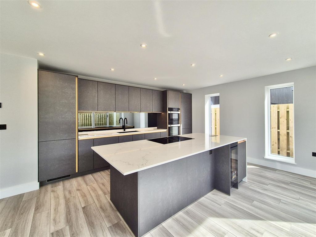 Property photo 3 of 23 20260318_112702.Jpg