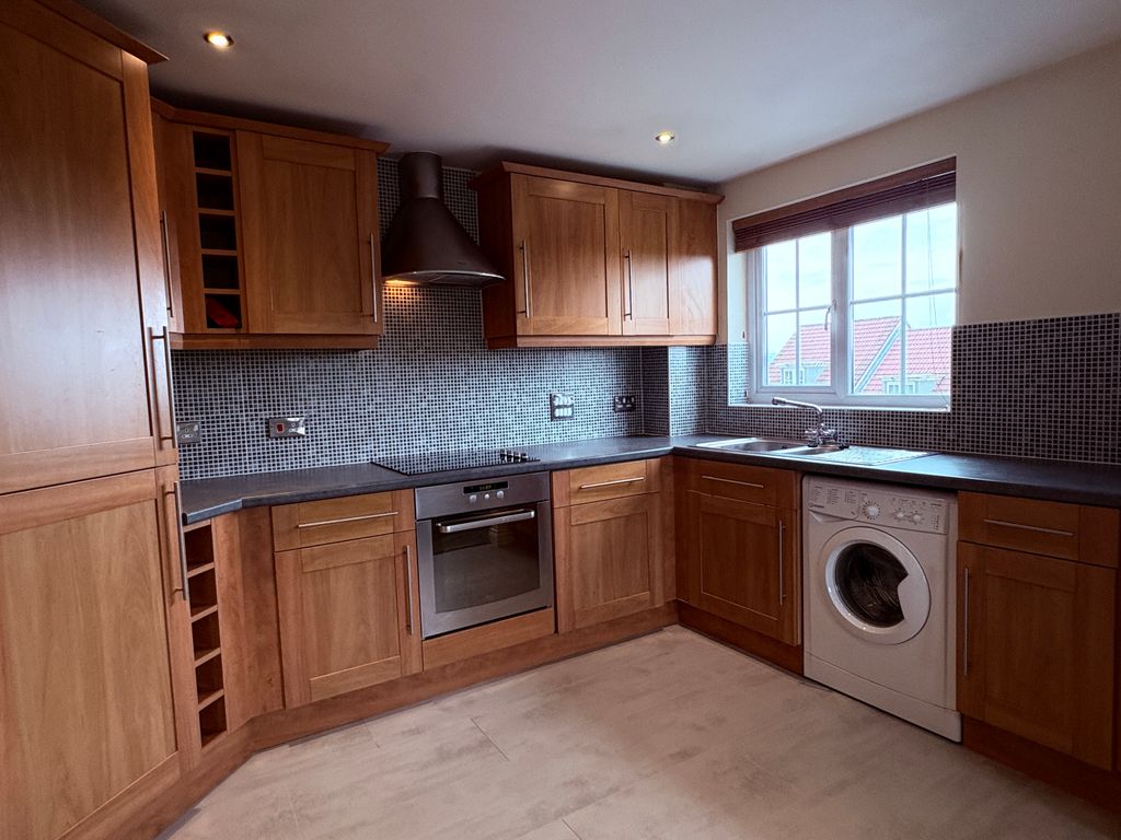 Property photo 3 of 15 Kitchen