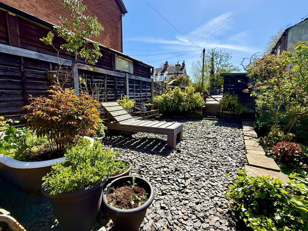 Property photo 3 of 22