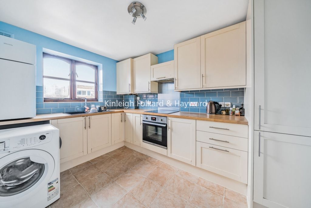 Property photo 1 of 7 Cf7c8F05-4Ecb-41Fa-A