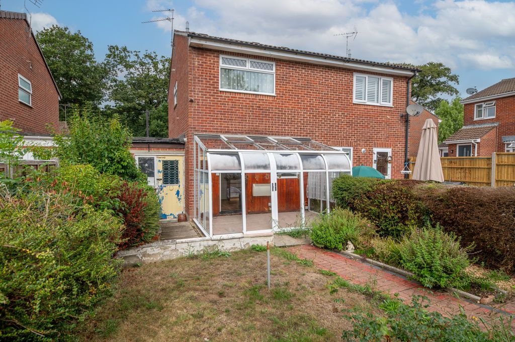 Property photo 1 of 14 Photo 18