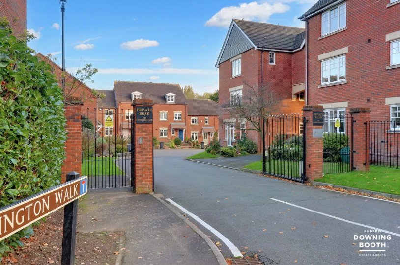 Property photo 2 of 12