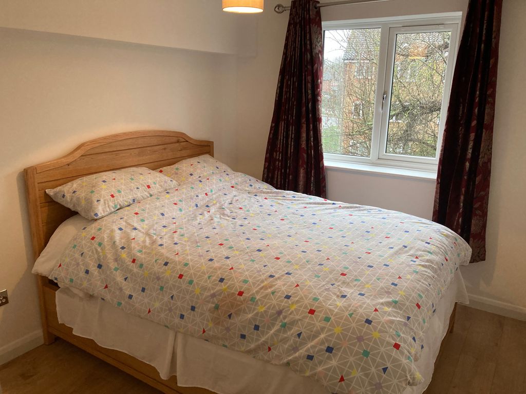 Property photo 3 of 4
