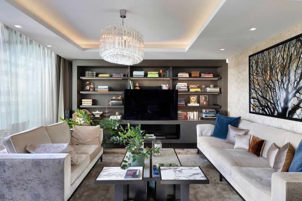 Property photo 2 of 18