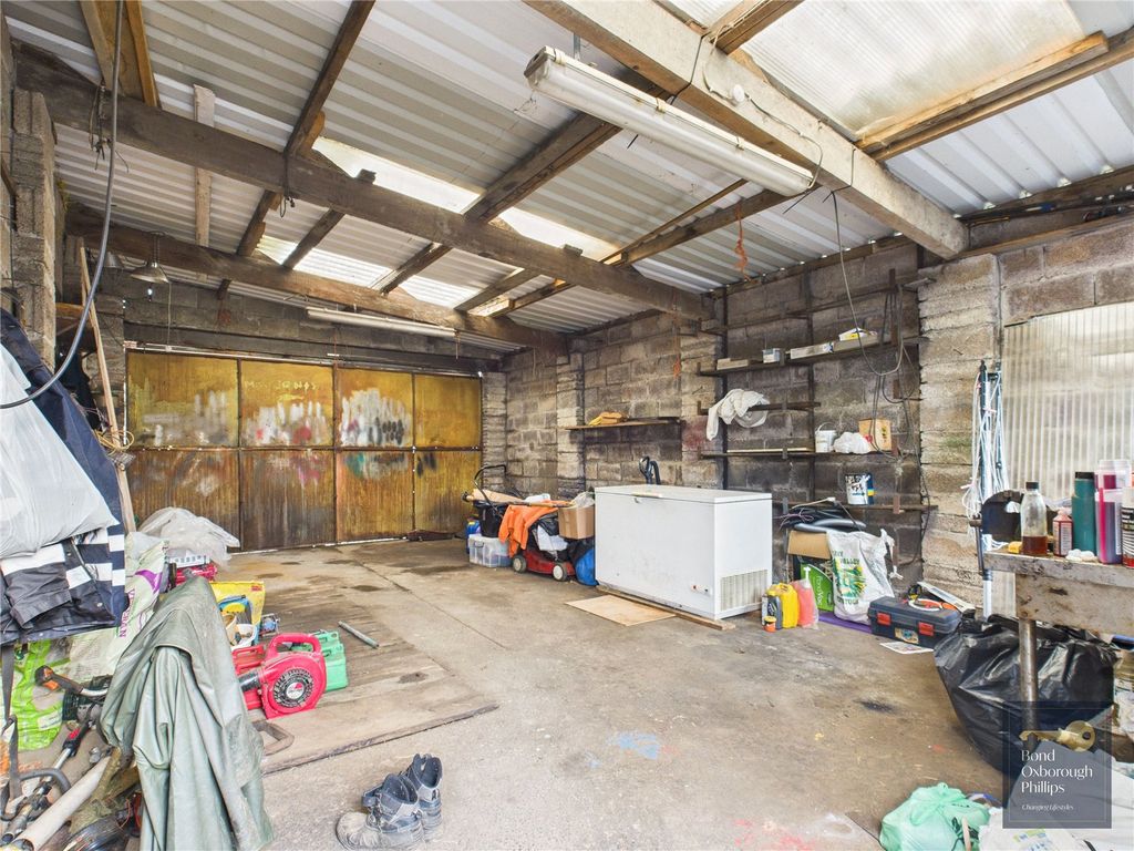 Property photo 3 of 21 Picture No. 61