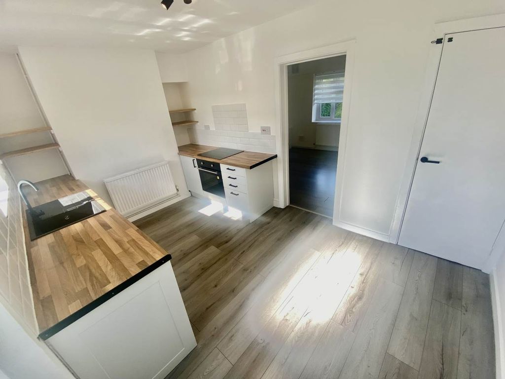 Property photo 2 of 18 Img_3802