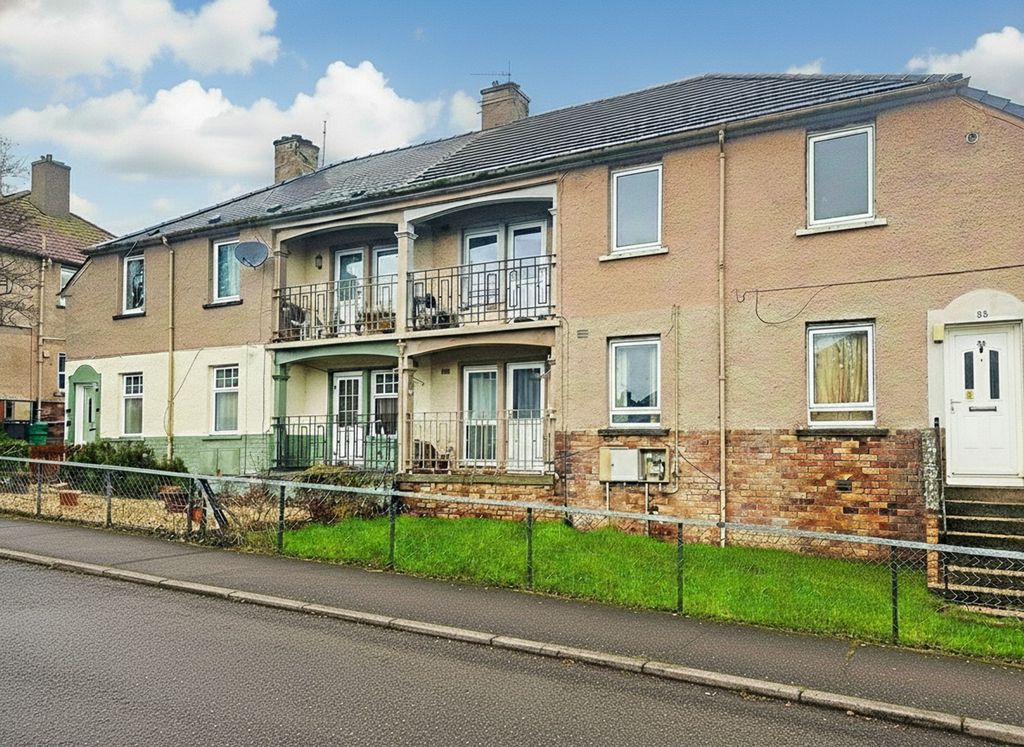 Property photo 1 of 9