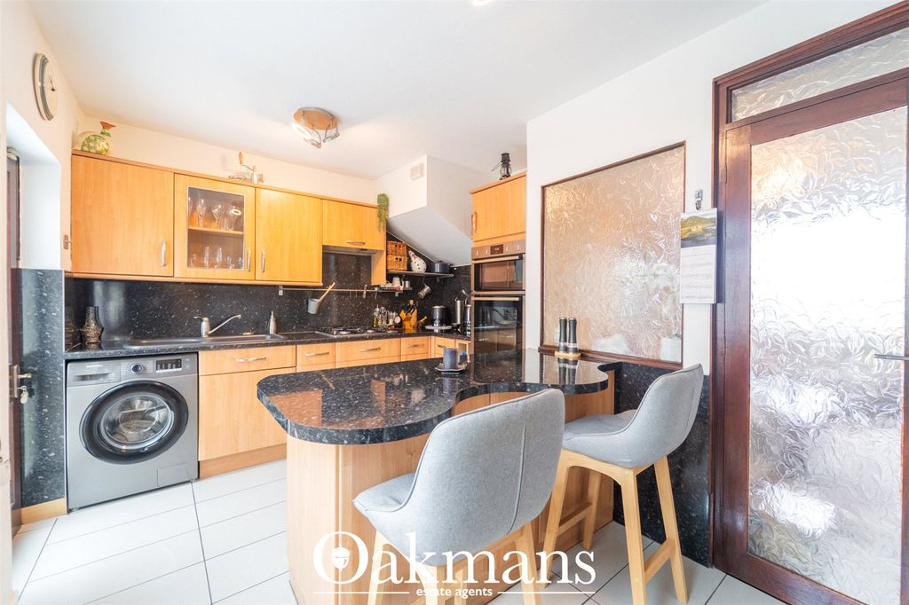 Property photo 3 of 42 Picture No. 10