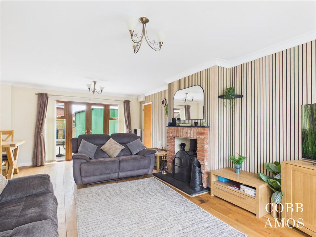 Property photo 3 of 31 Cam03722G0-Pr0097-Still009.Jpg