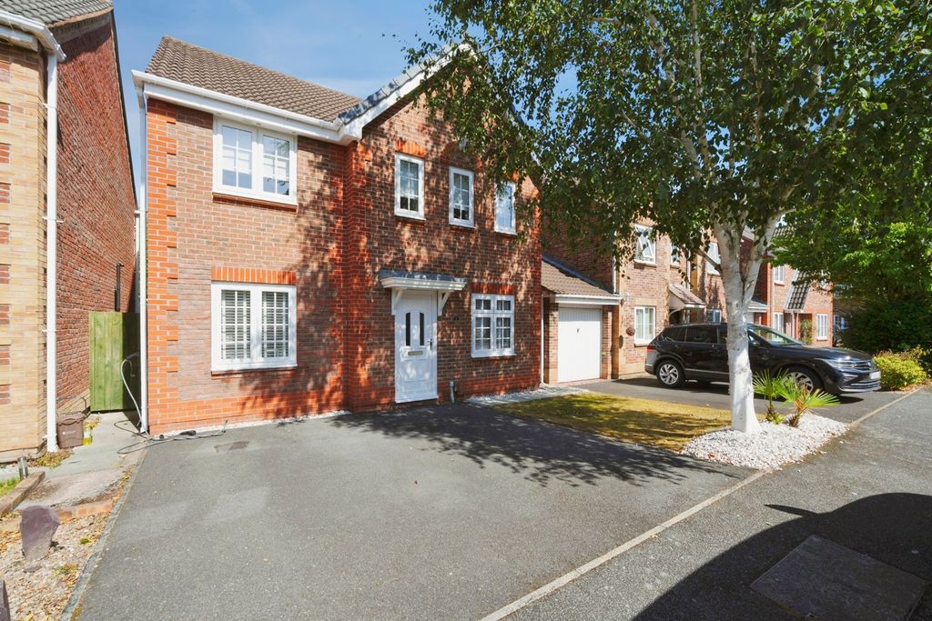Property photo 1 of 19 Pbox-Img.Jpg