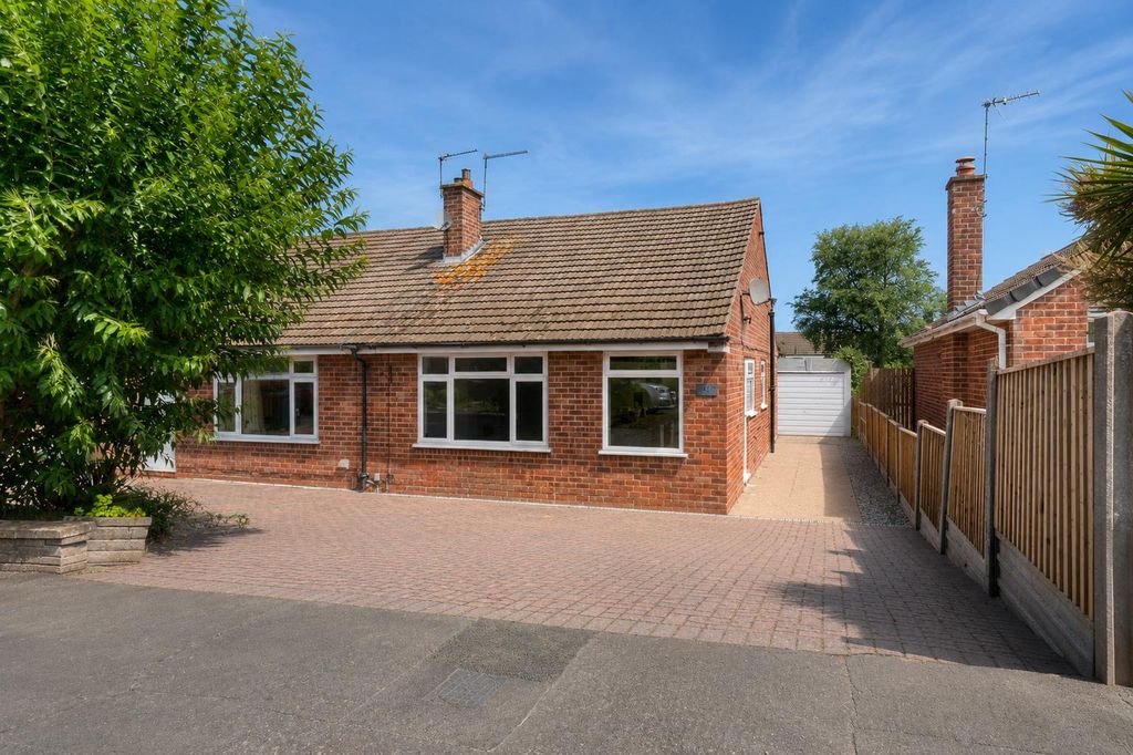 Property photo 1 of 14 7B42Ac86-Bc3E-4Eb9-Ab85-Fa511Db5E805.Png
