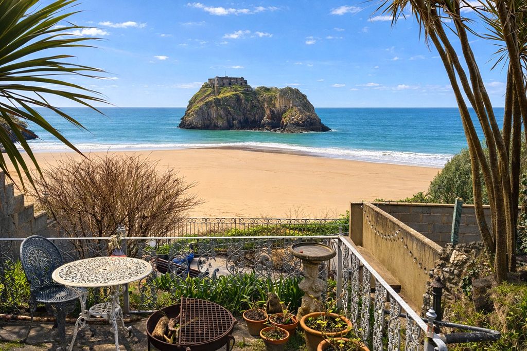 Property photo 2 of 14 Picture No. 16