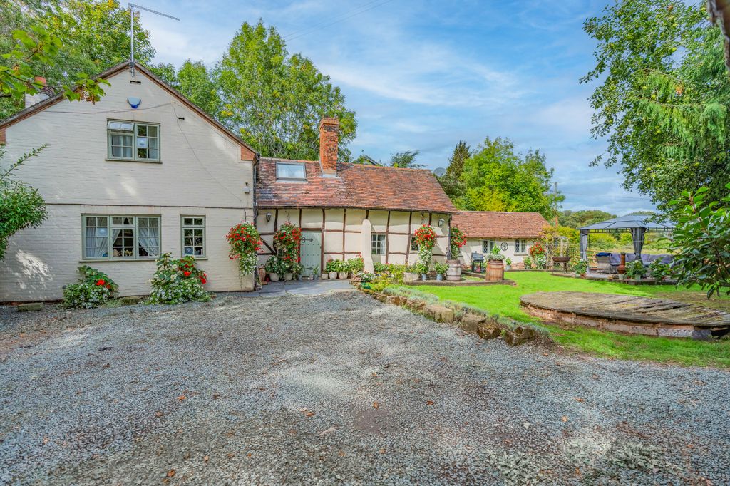 Property photo 1 of 33