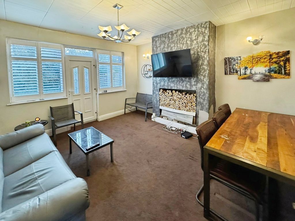 Property photo 3 of 13 Picture 3