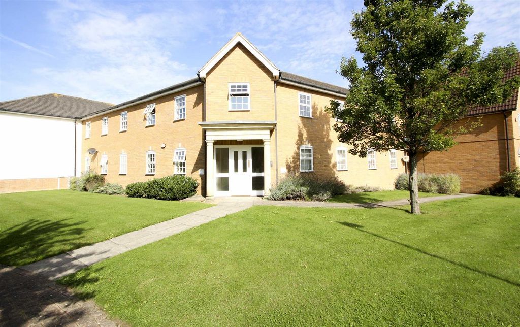 Property photo 1 of 8