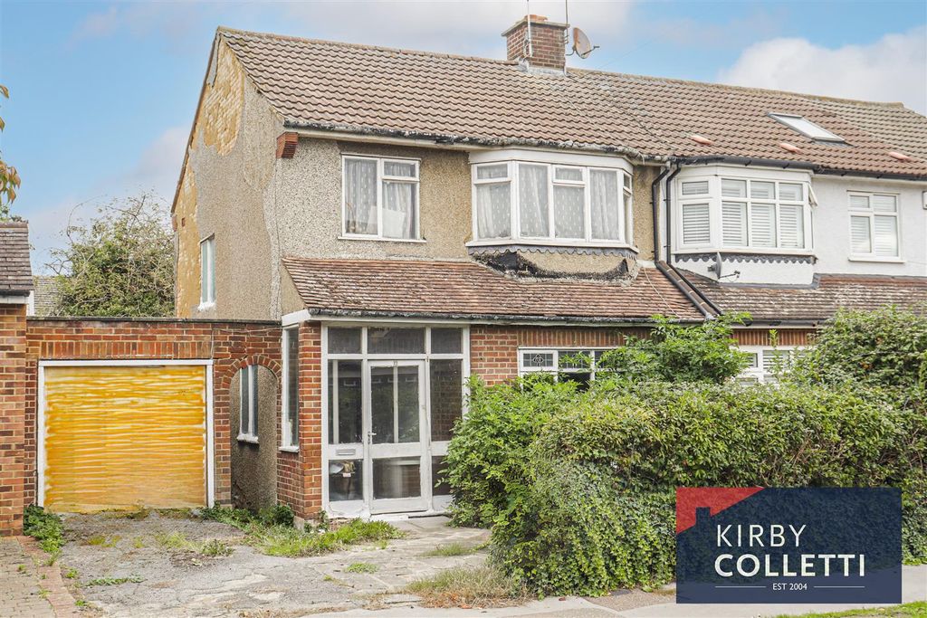 Property photo 1 of 3