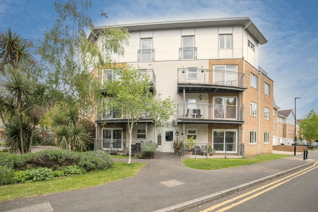 Property photo 1 of 15 Imgm1189
