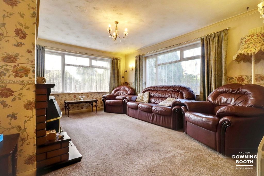 Property photo 3 of 25