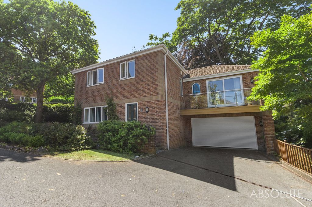Property photo 1 of 37