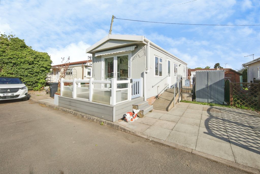 Property photo 1 of 14