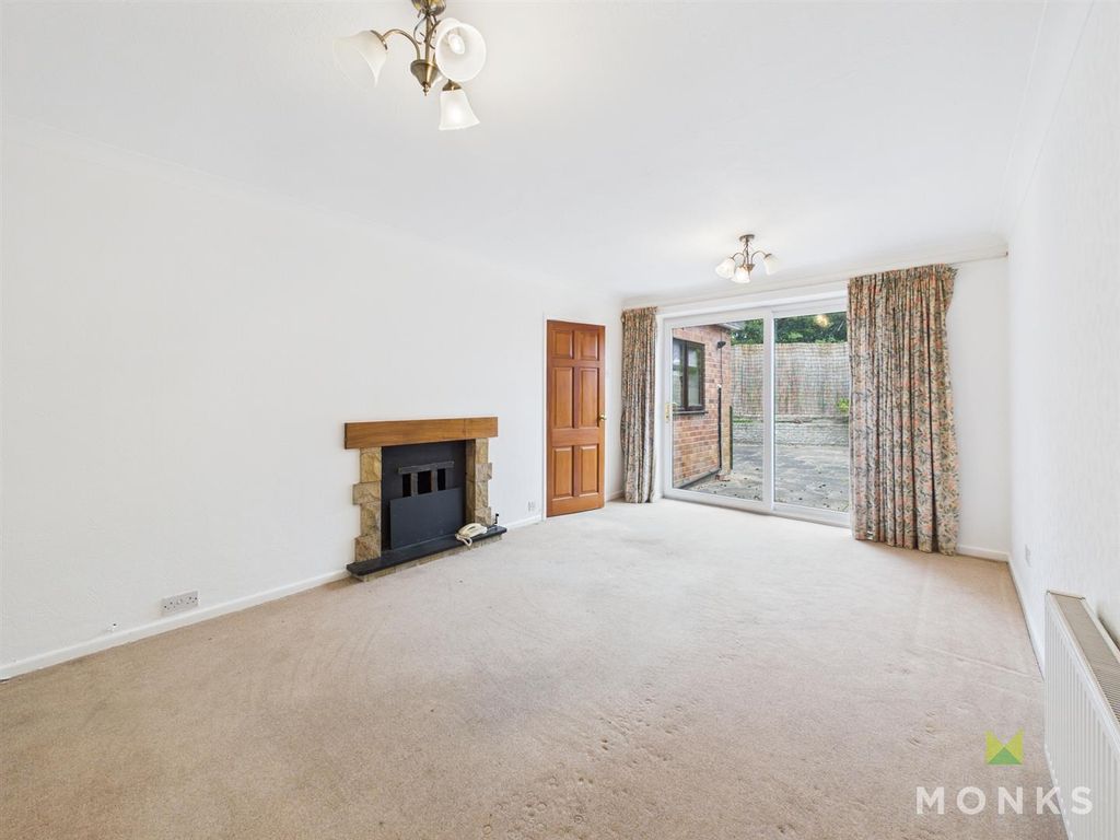 Property photo 2 of 17 Cam01420G0-Pr0740-Still007.Jpg