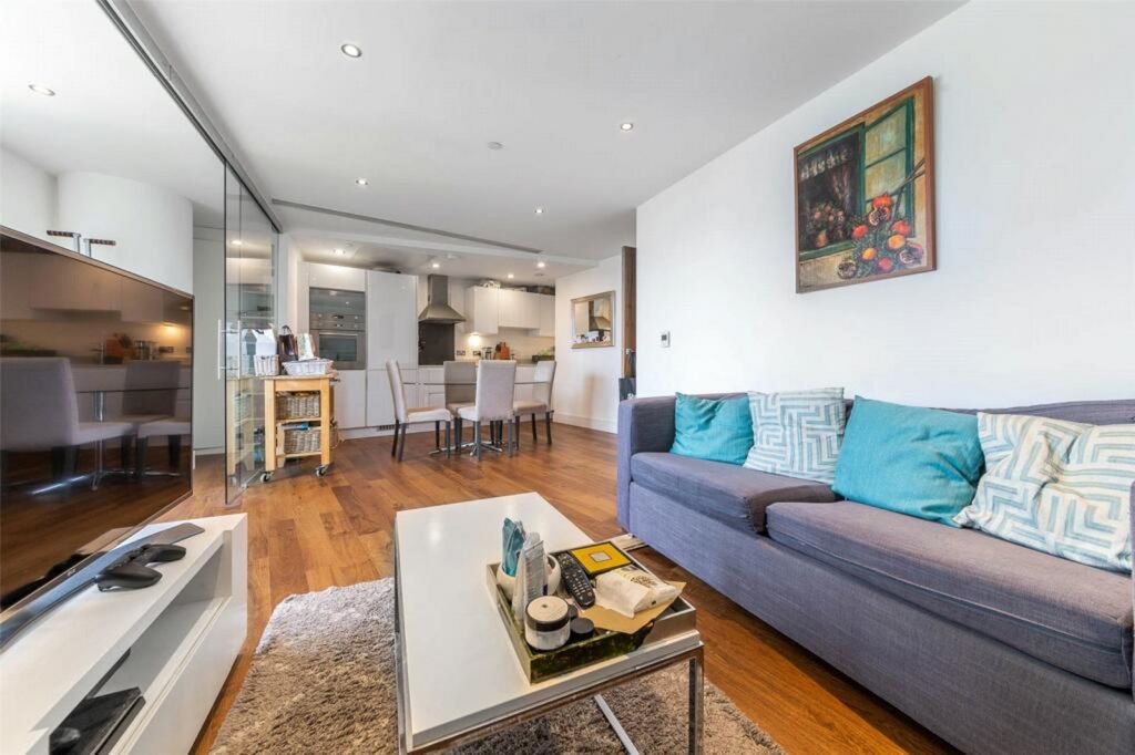 Property photo 3 of 8