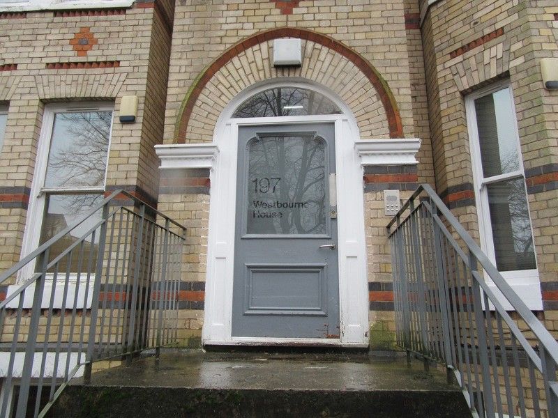 Property photo 2 of 9 Main Entrance