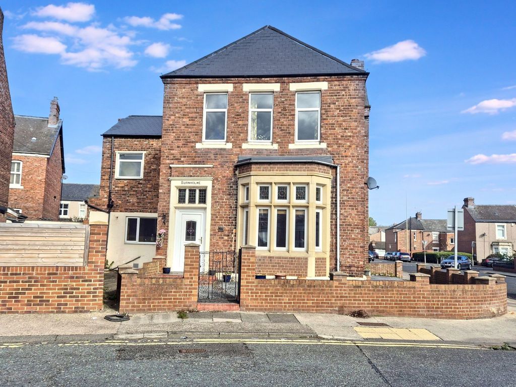 Property photo 1 of 34
