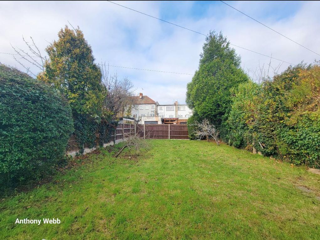 Property photo 2 of 14 Garden