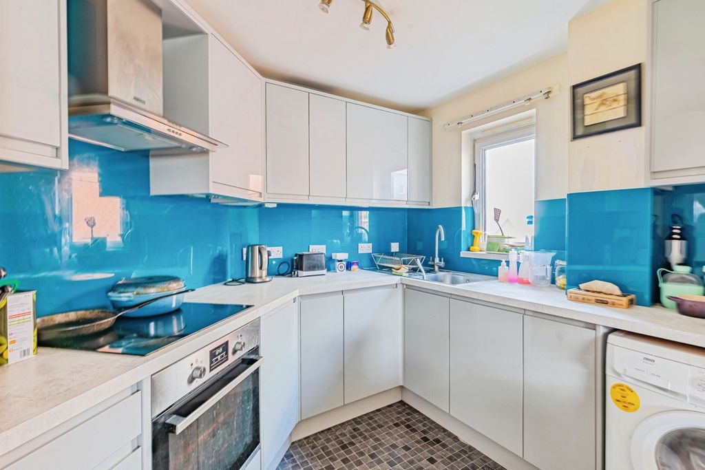 Property photo 2 of 11 Pbox-Img.Jpg