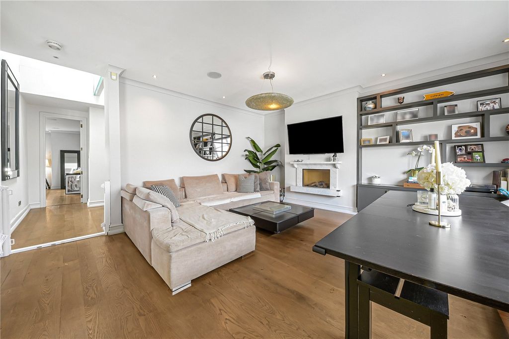 Property photo 3 of 14 Picture No. 16