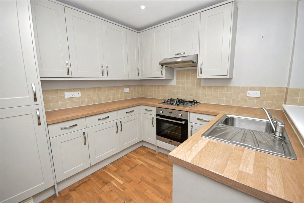 Property photo 2 of 12 Picture No. 09