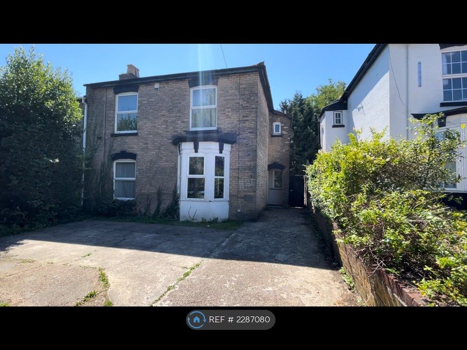 Property photo 2 of 13